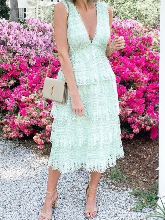 Gianni Bini Dresses & Skirts - Gianni Bini Lace Dress Size 8 Mint Green Tiered Boho V-Neck